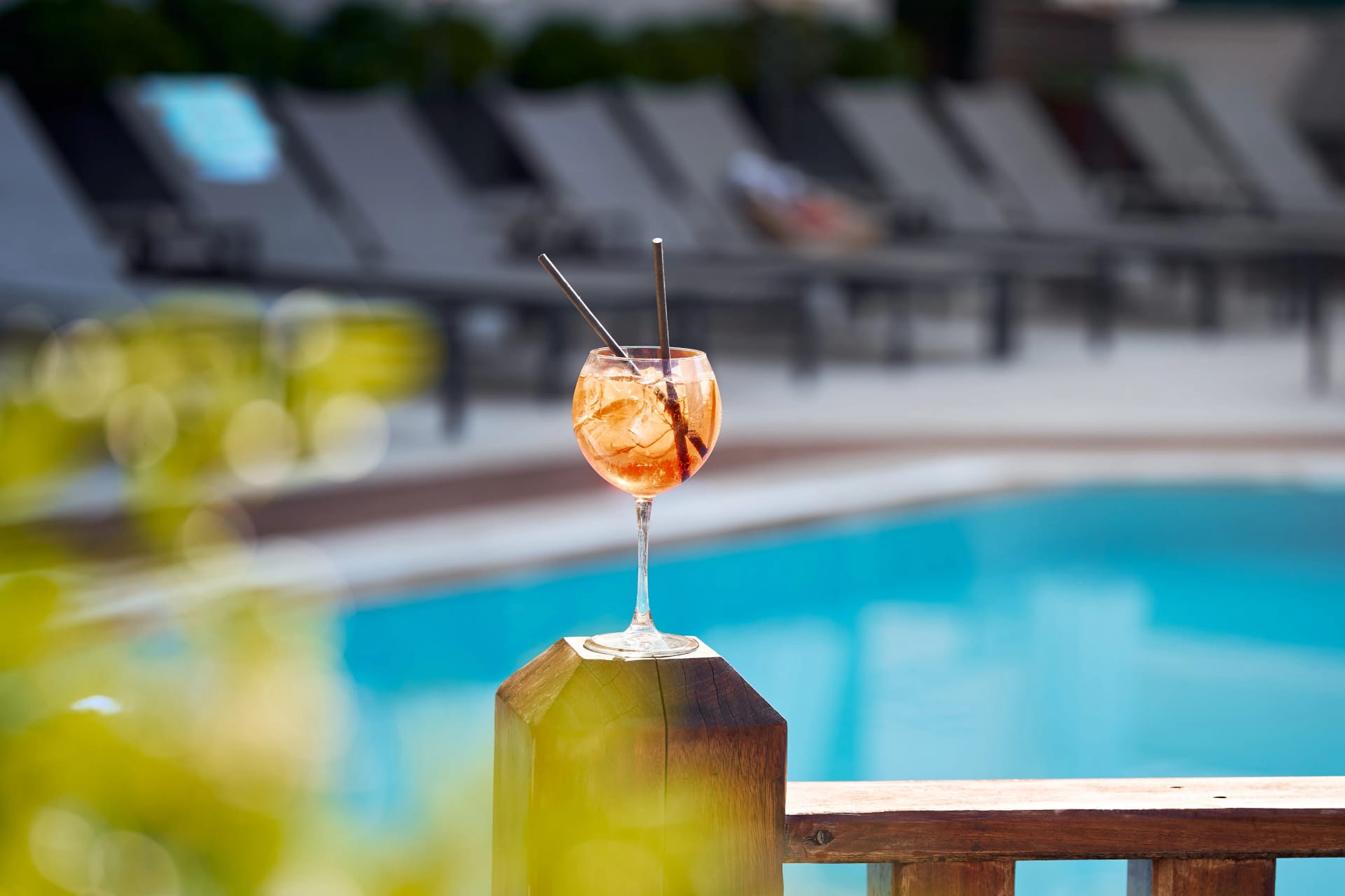 Coffee break at Prince Alanya Apart Hotel poolside