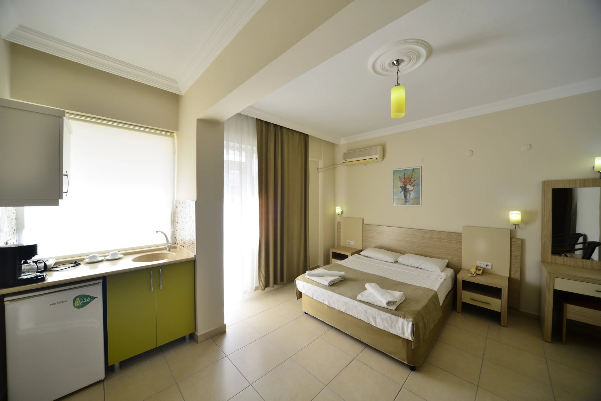 One-Bedroom Apartment with Balcony