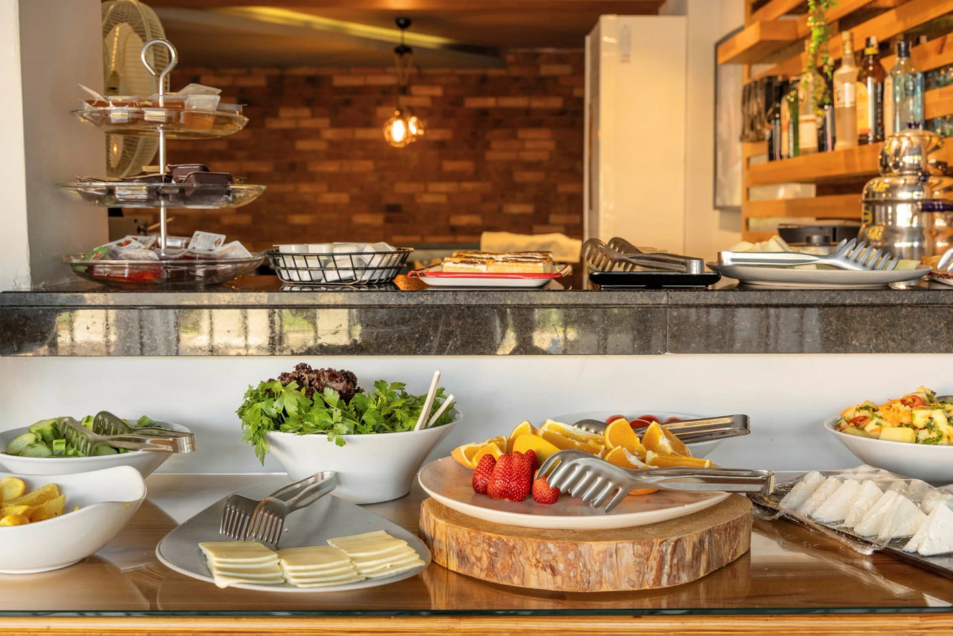 Open-Buffet Breakfast