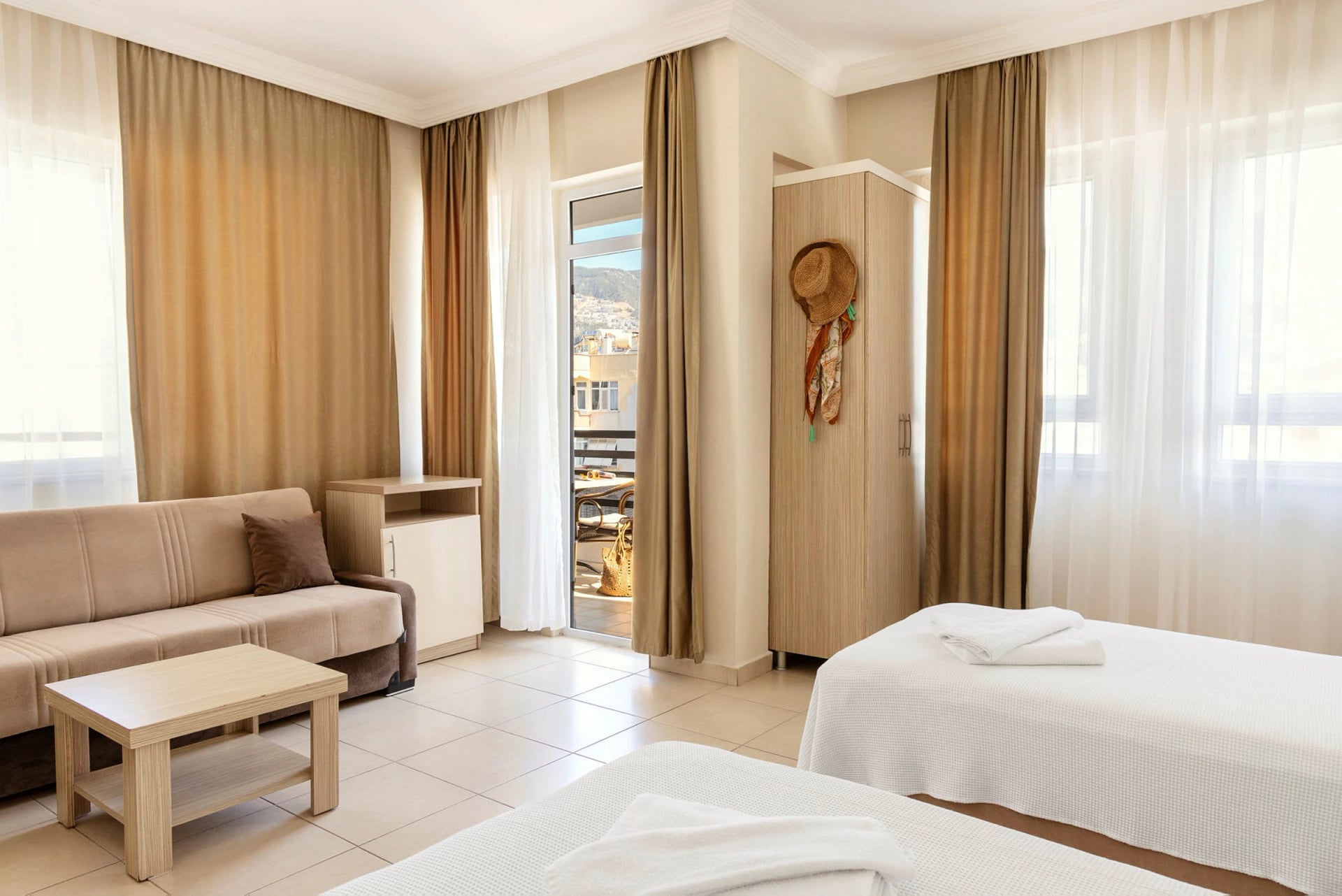 Prince Alanya Apart Hotel rooms corridor